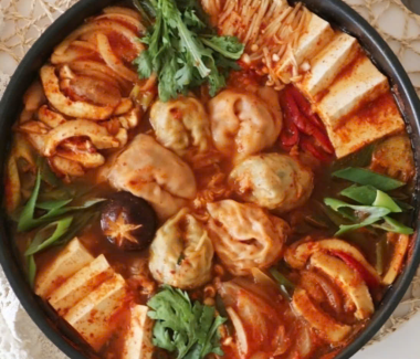Khám Phá Món Canh Kimchi Đặc Biệt Tại Nhà Hàng Shilla Phú Quốc